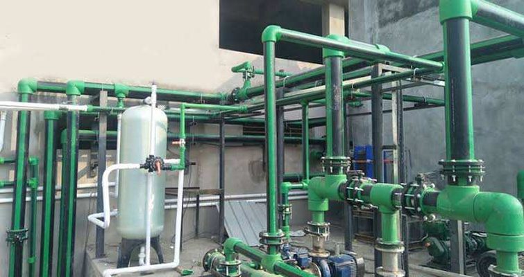 Expert plumbing services including leak repair and bathroom plumbing in UAE